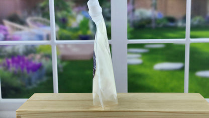 squeeze wax pouch