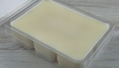 Banana Nut Bread Soy Wax Melts open