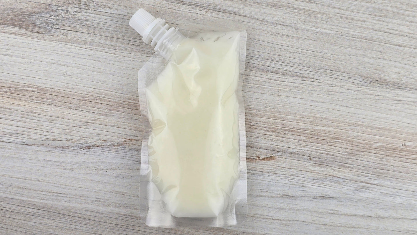 squeezable wax melt pouch back laying flat