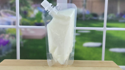 back of squeezable wax melt