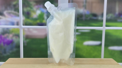 back of squeezable wax melt pouch