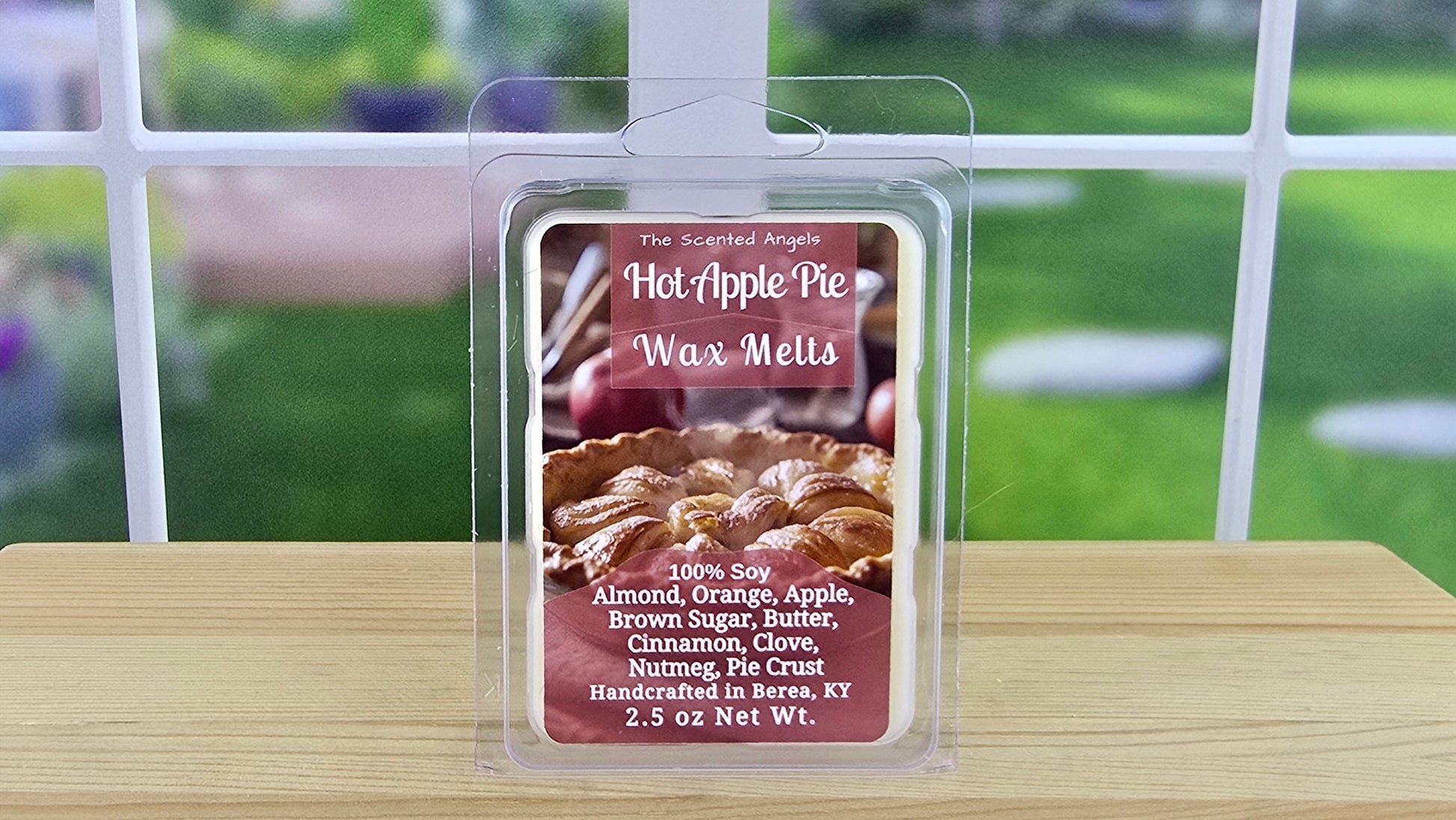 Hot Apple Pie handmade wax melts by The Scented Angels in clamshell and Squeeze Wax™, featuring apple, brown sugar, butter, cinnamon, clove, nutmeg, and pie crust.