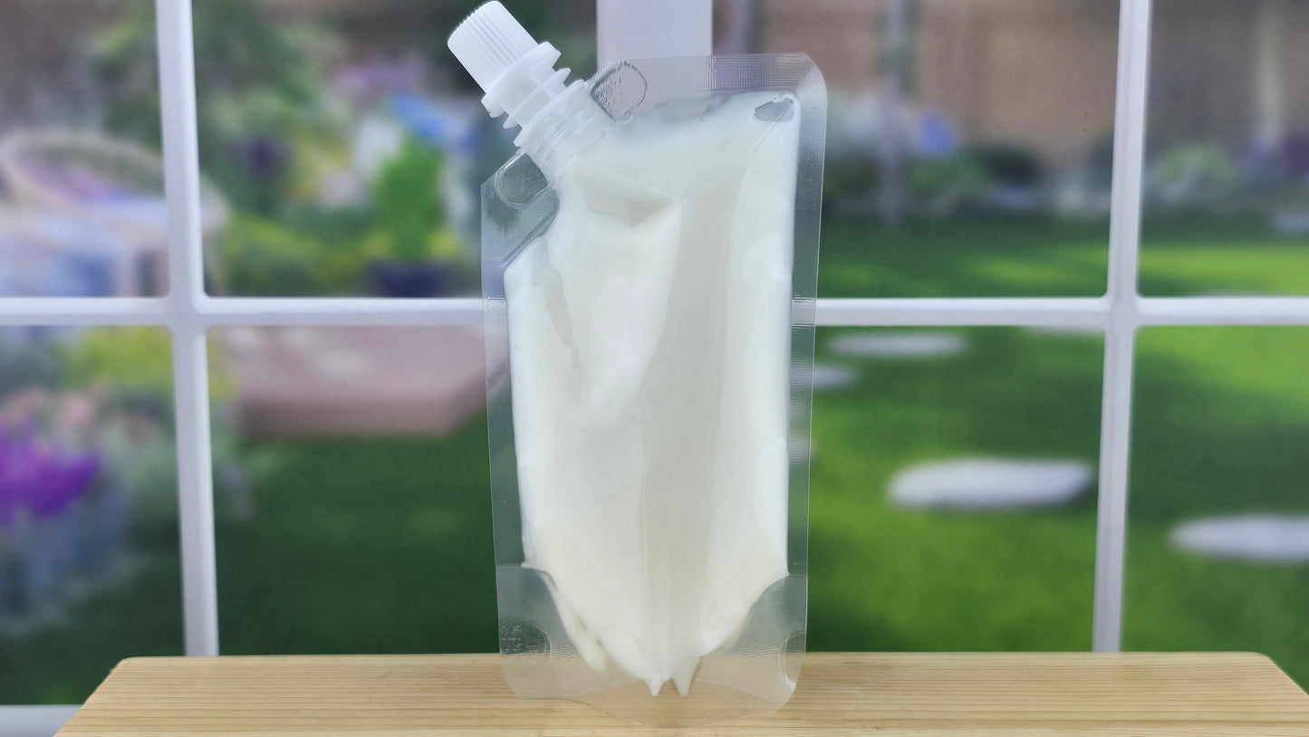 back of Mineral Drift squeezable wax melt pouch
