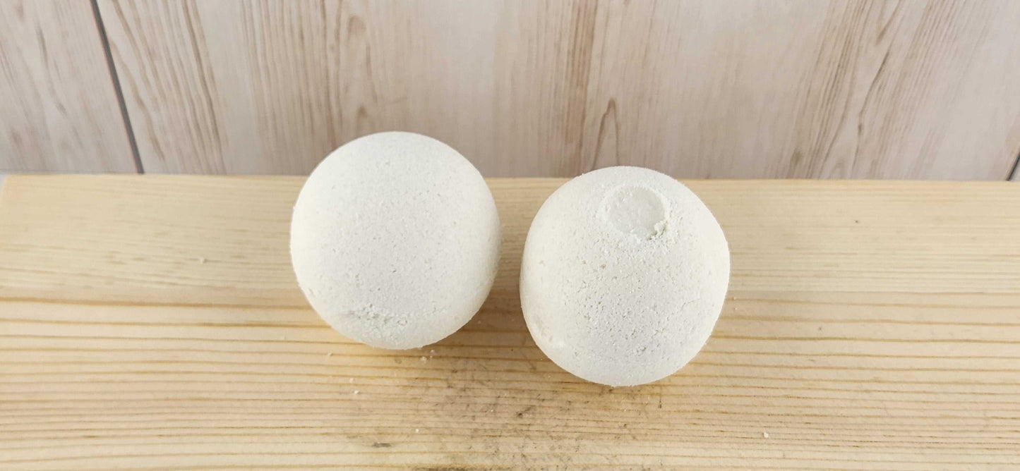 Oatmeal & Honey Bath Bomb The Scented Angels Bath Bombs