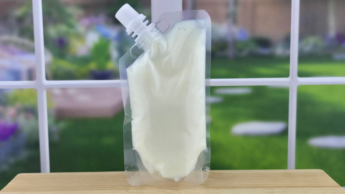 Obsidian wax melts handmade by The Scented Angels – bold leather sandalwood fragrance back