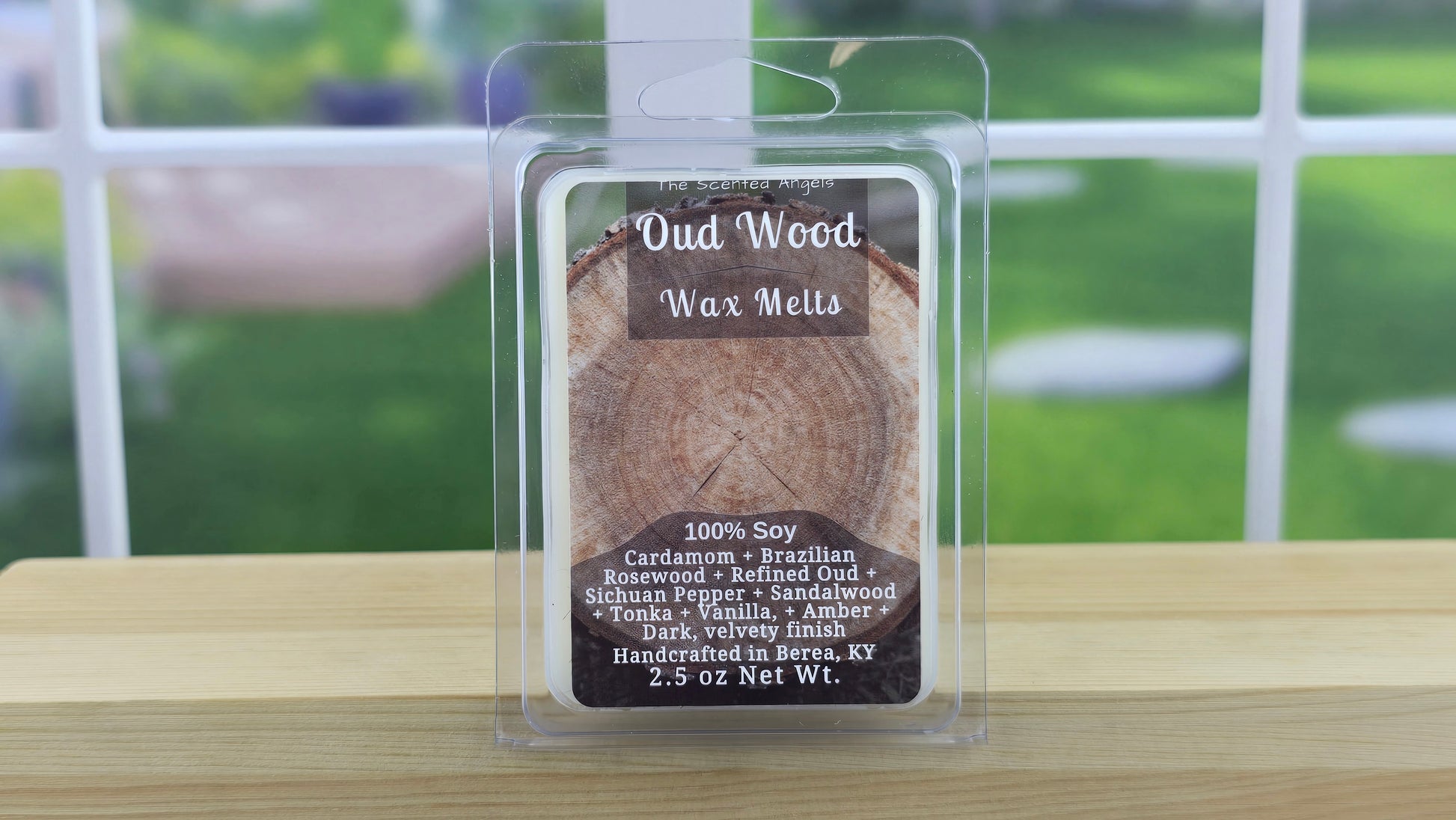 Oud Wood wax melts handmade by The Scented Angels – rich oud sandalwood fragrance