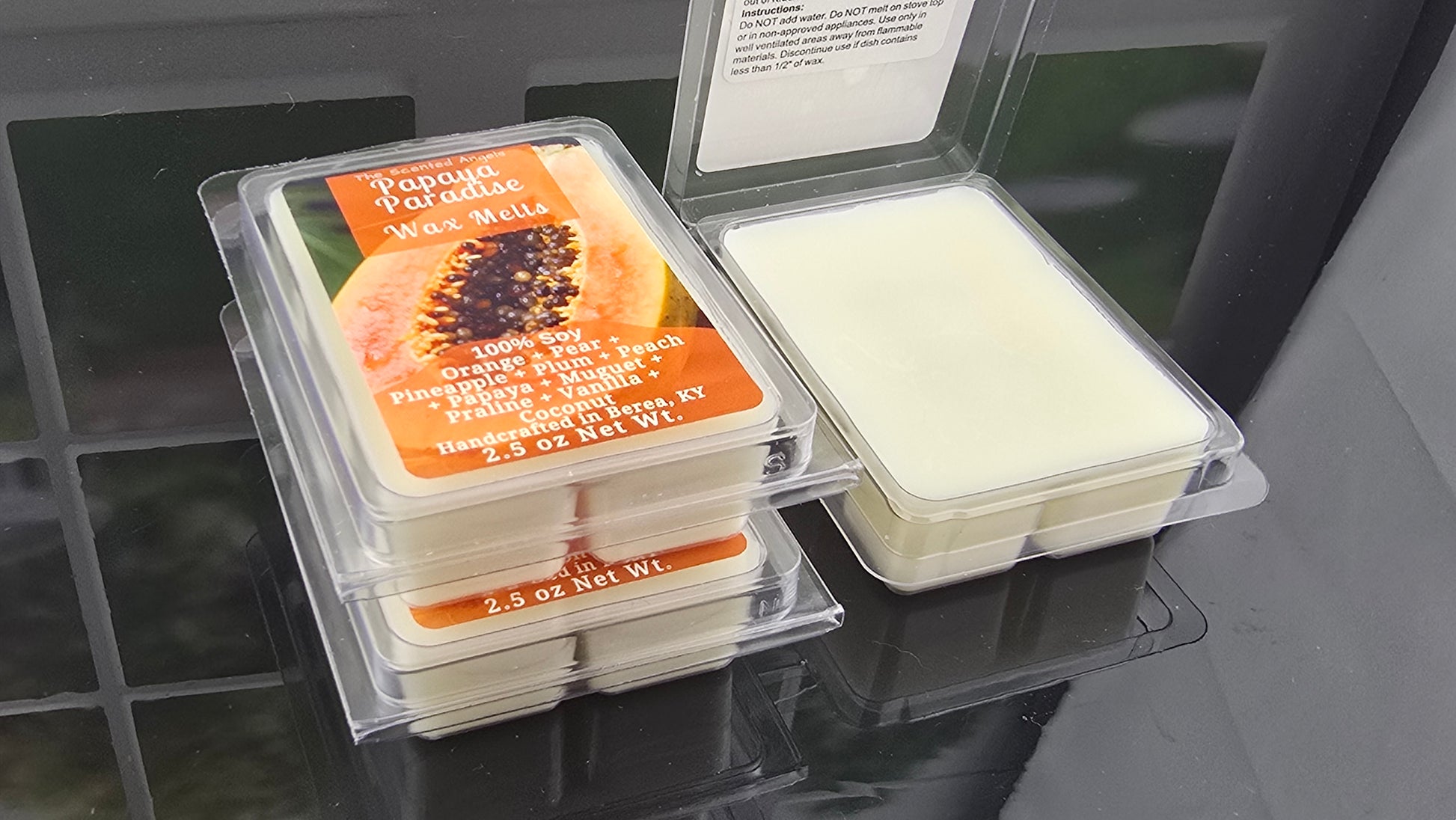 Papaya Paradise wax melts handmade by The Scented Angels – tropical papaya coconut fragrance