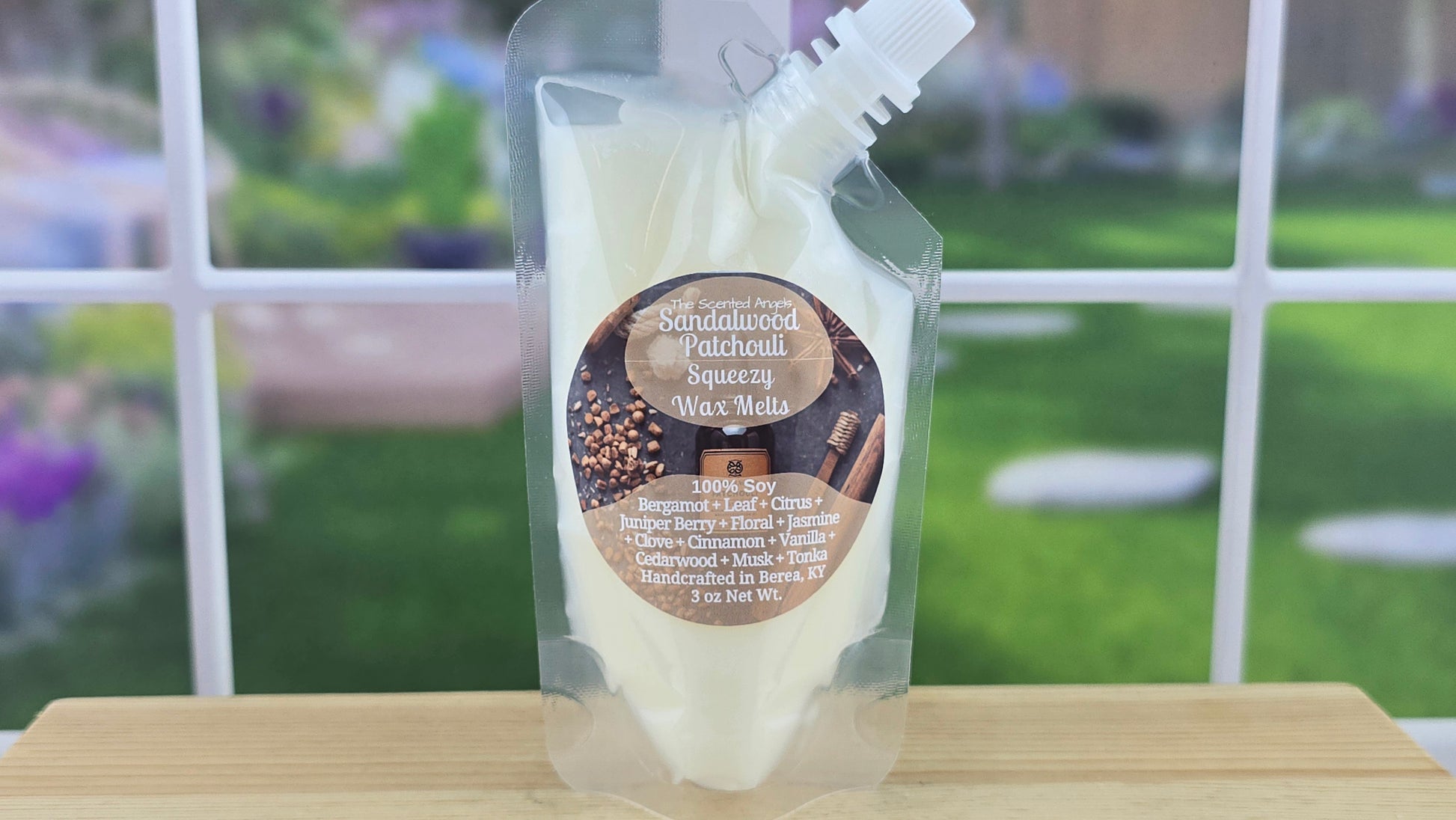 Sandalwood Patchouli wax melts handmade by The Scented Angels – warm earthy wood fragrance