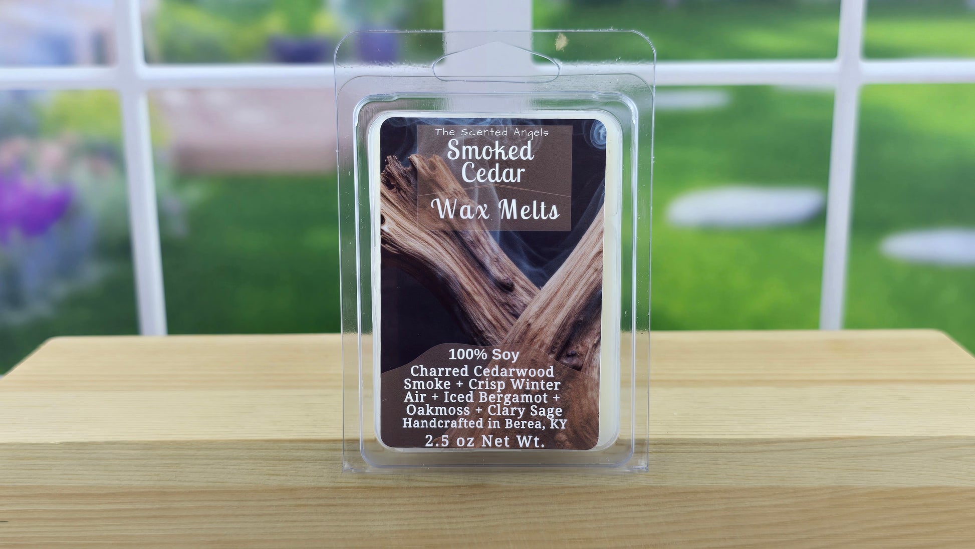 Smoked Cedar wax melts handmade by The Scented Angels – smoky cedarwood amber fragrance