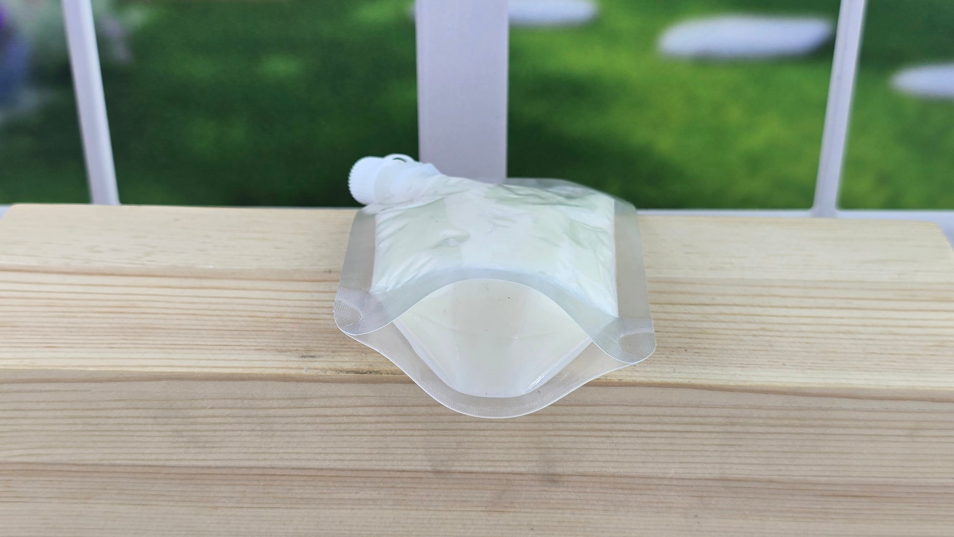 squeeze wax melt pouch