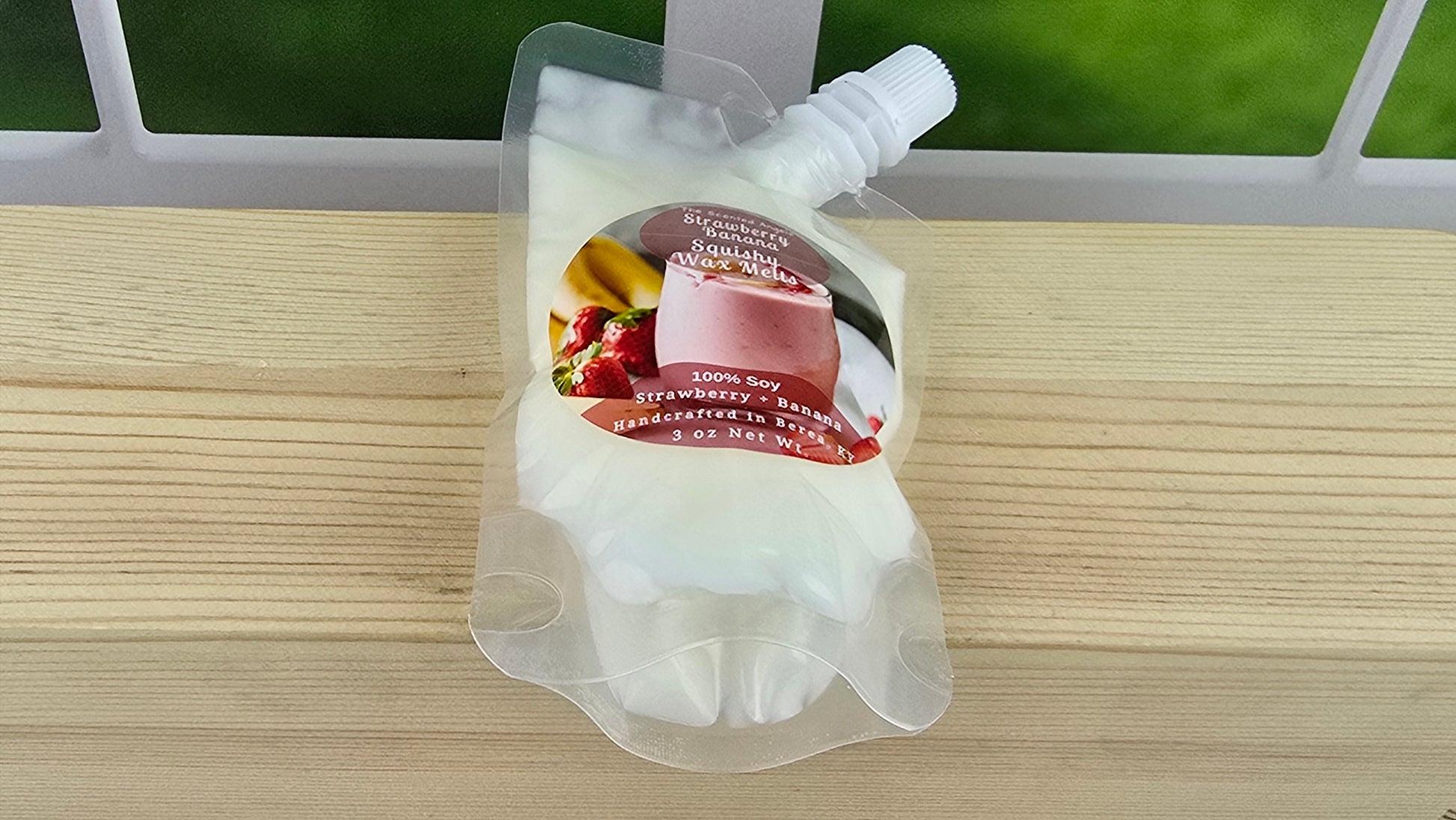 squeezable wax melt pouch laying down