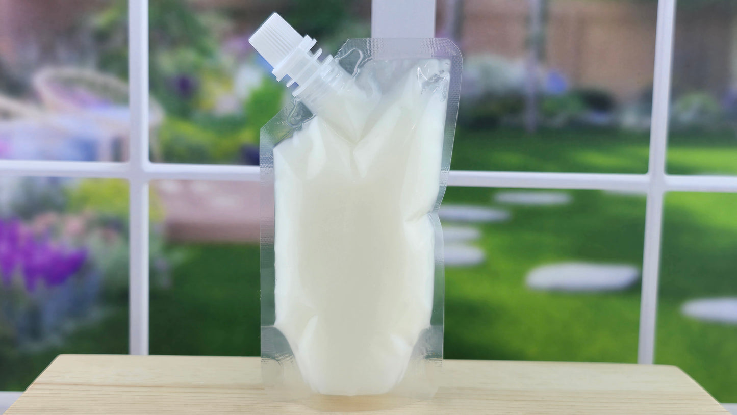 back of squeezable wax melt pouch