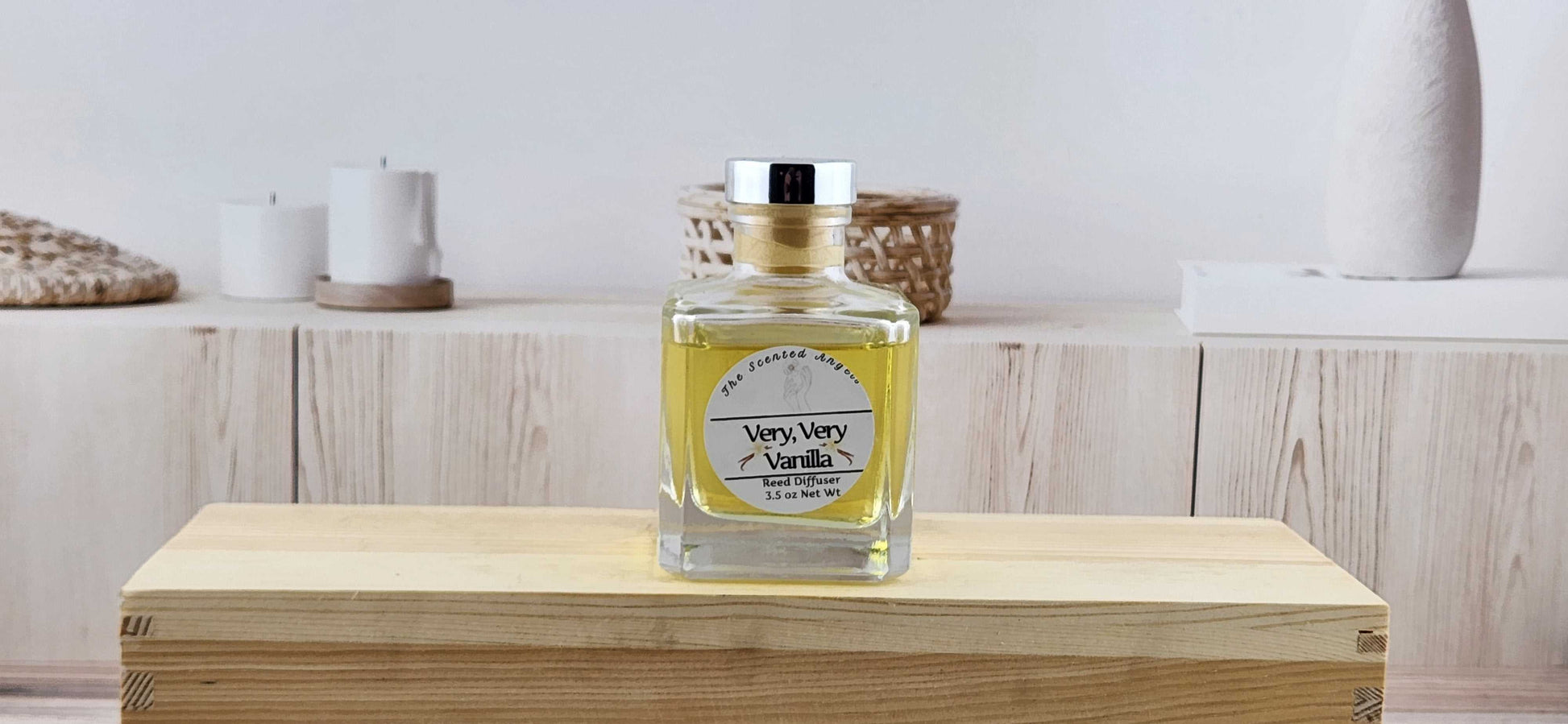 Very Vanilla Scented Reed Diffuser - Comes with 6 reeds - Modern Glass Bottle - Home Decor & Fragrance The Scented Angels Reed Diffuser