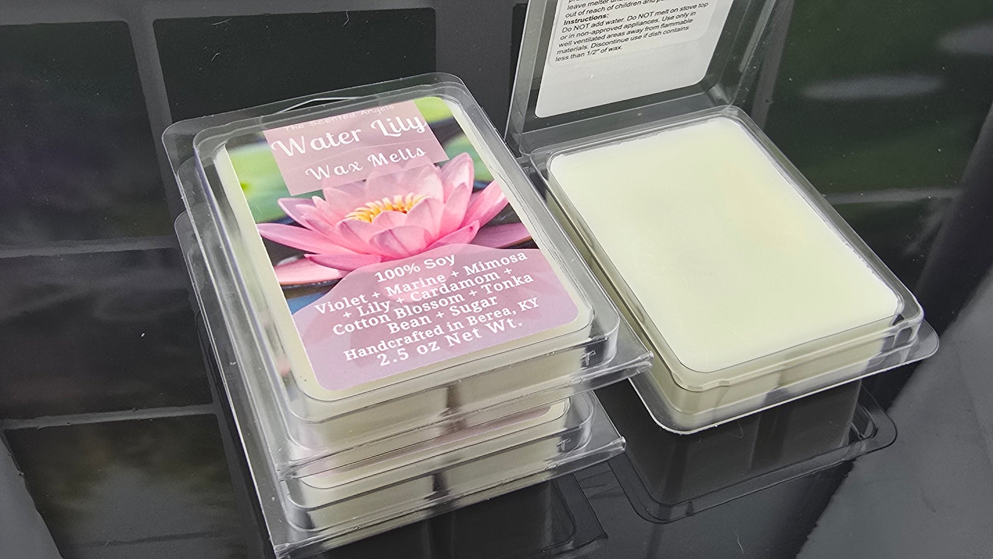 Water Lily wax melts handmade by The Scented Angels – fresh floral water lily fragrance