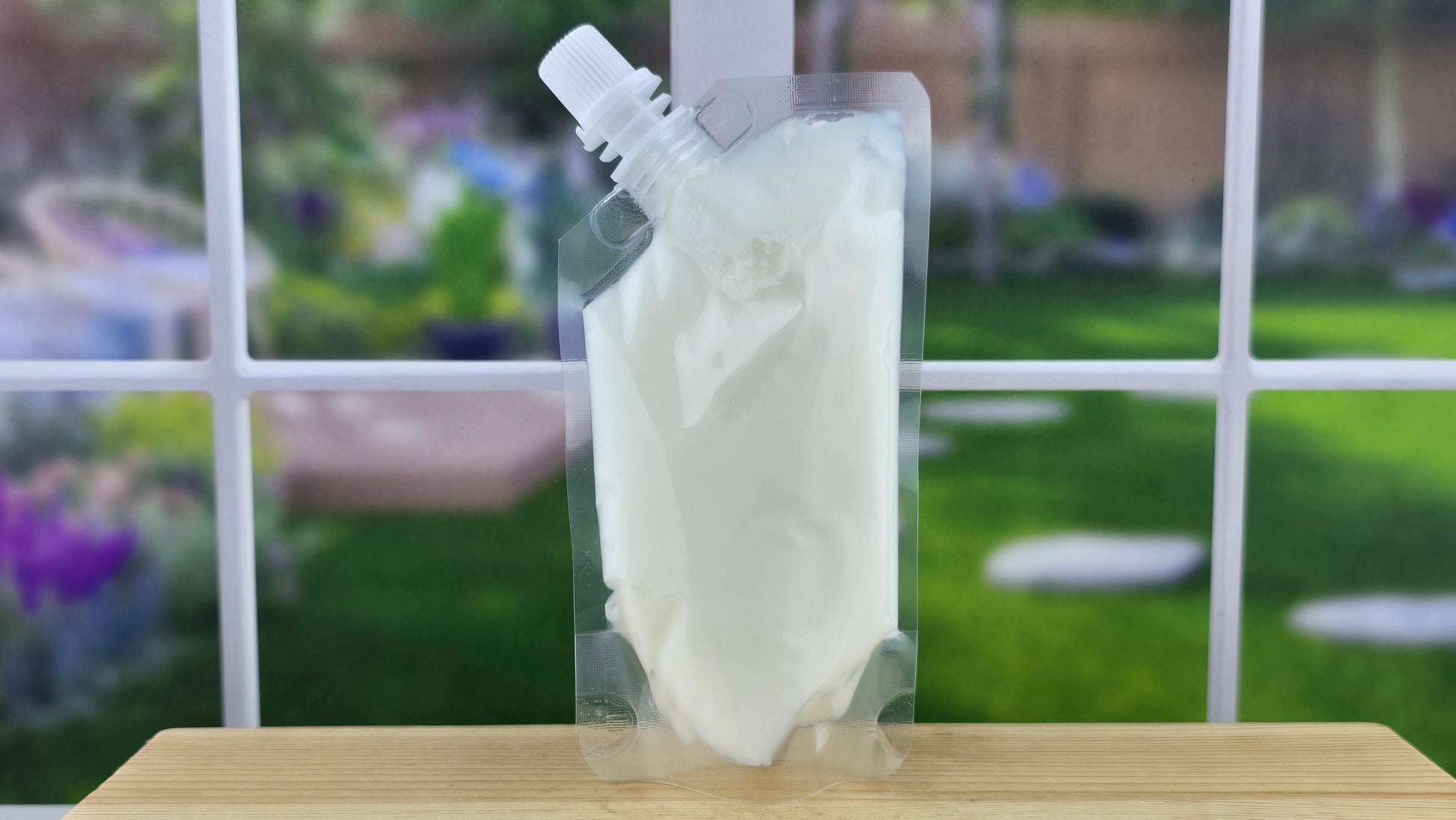 White Copal and Bergamot wax melts handmade by The Scented Angels – fresh citrus and copal fragrance
